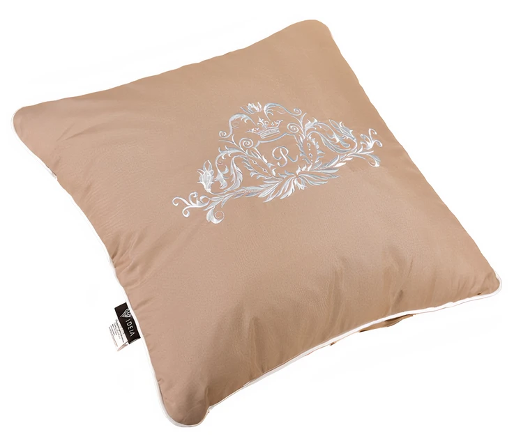 Подушка декоративная IDEIA ROYAL с вышивкой 45х45 см (8-11131*001)